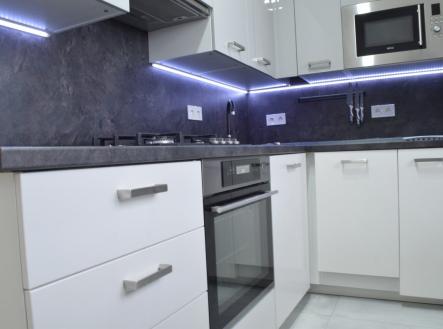 Pronájem bytu, 2+1, 52 m² obrázek