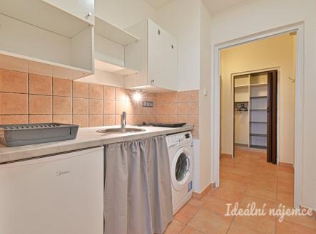 Pronájem bytu, 1+1, 29 m²