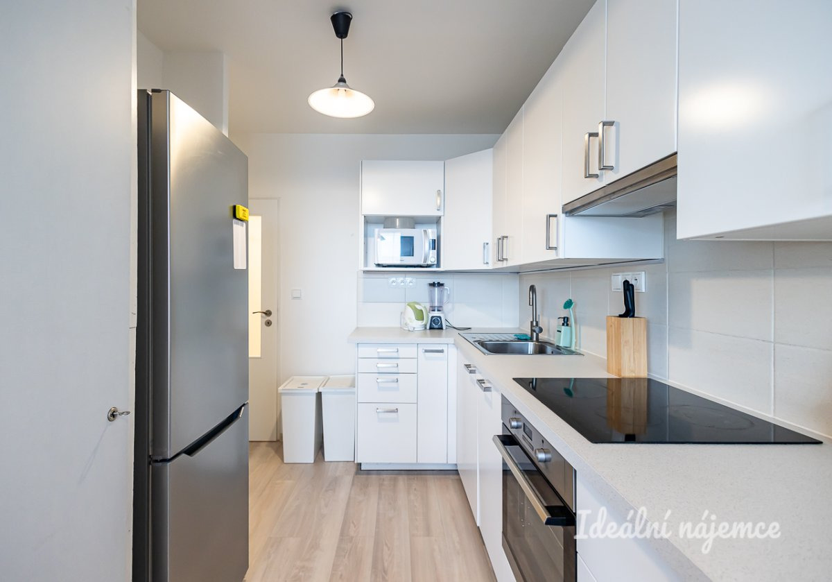 Pronájem bytu 3+1, Tatarkova, Háje, 27200 Kč/měs, 77 m2