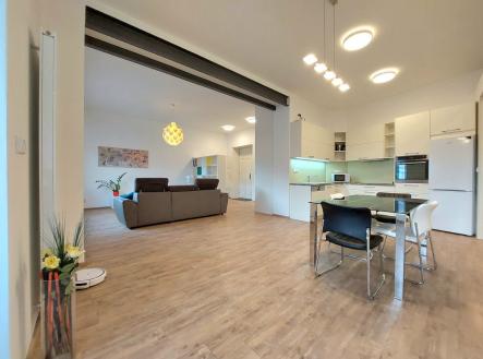 Pronájem bytu, 2+kk, 71 m² obrázek