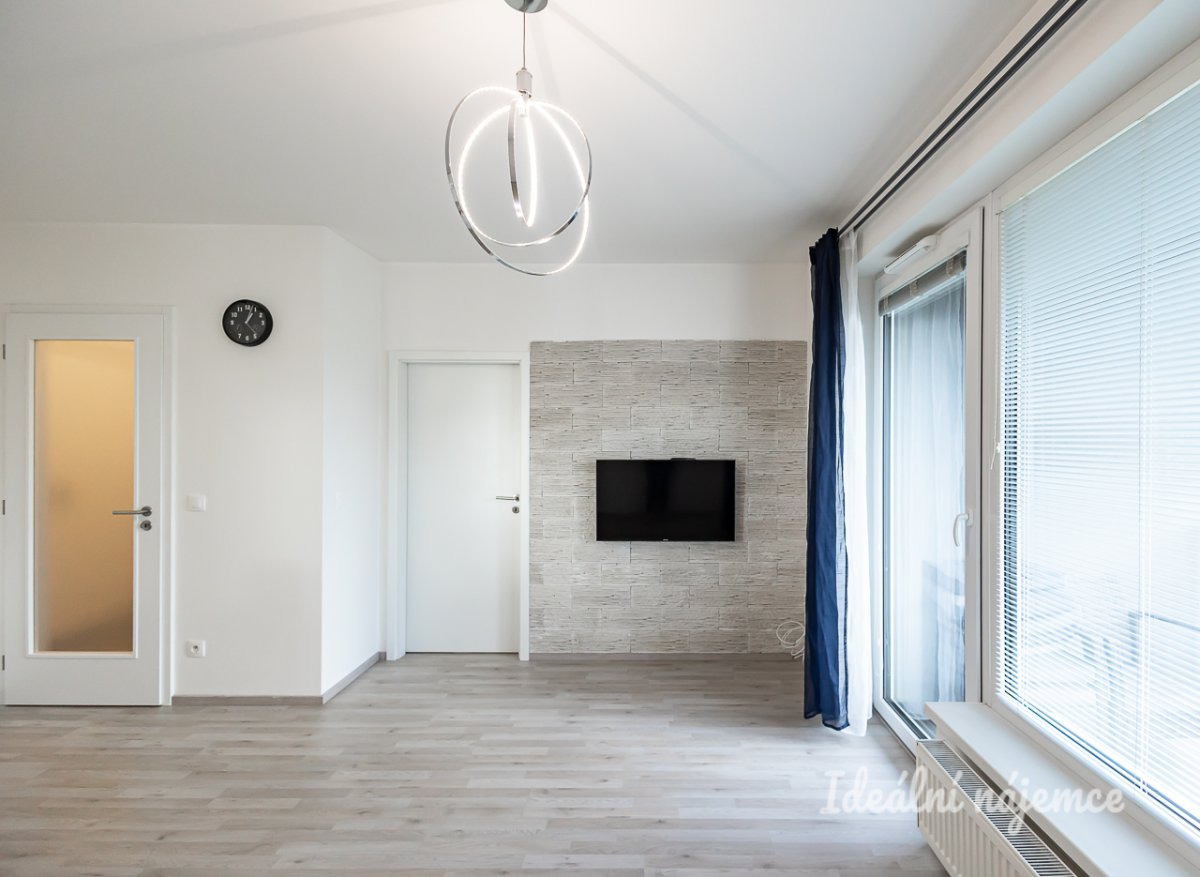 Pronájem bytu 2+kk, Strnadových, Vysočany, 24900 Kč/měs, 50 m2