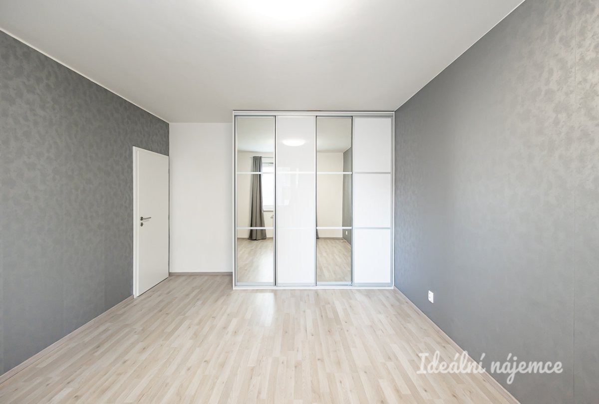 Pronájem bytu 2+kk, Strnadových, Vysočany, 24900 Kč/měs, 50 m2