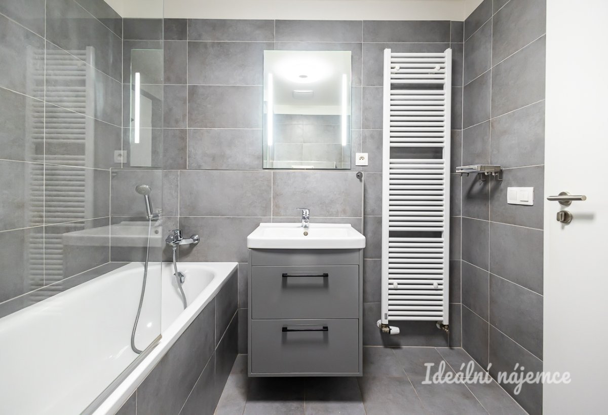 Pronájem bytu 2+kk, Strnadových, Vysočany, 24900 Kč/měs, 50 m2