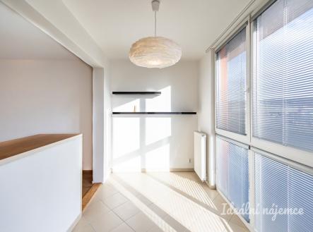 Pronájem bytu, 2+kk, 38 m²