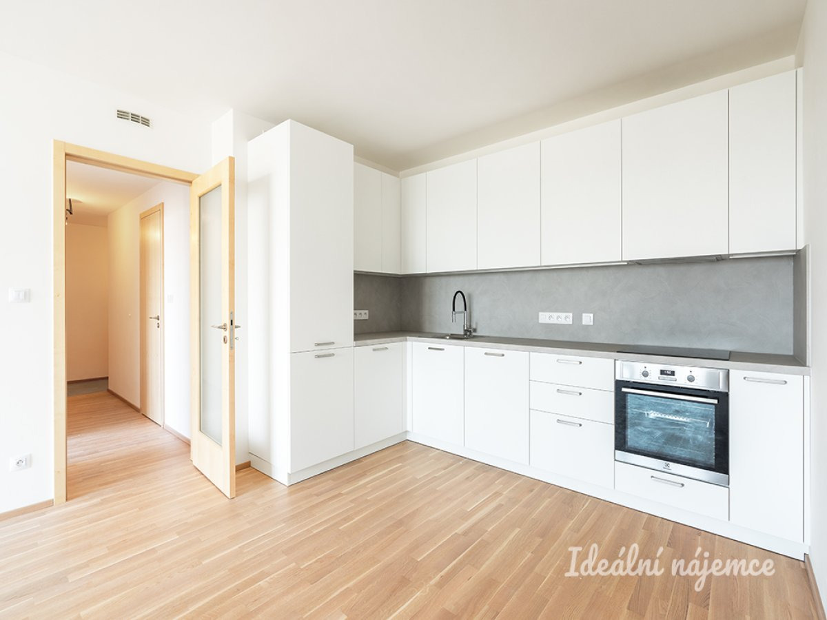 Pronájem bytu 2+kk, Nádražní, Smíchov, 26900 Kč/měs, 64 m2