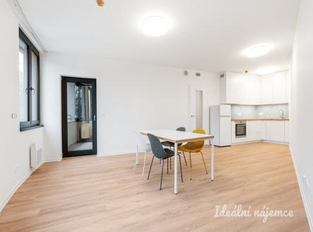 Pronájem bytu, 3+kk, 83 m²