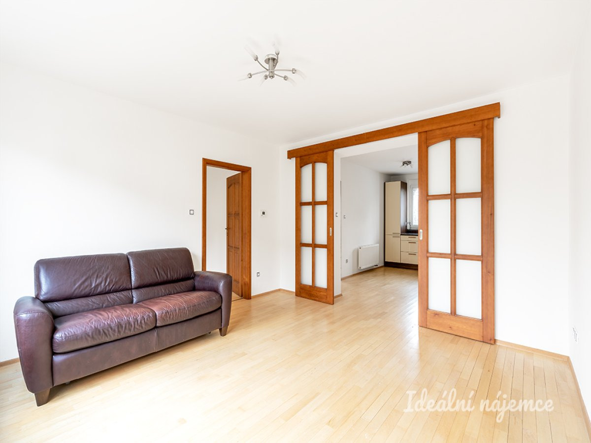 Pronájem bytu 3+1, Brixiho, Břevnov, 28.100,- 65 m2