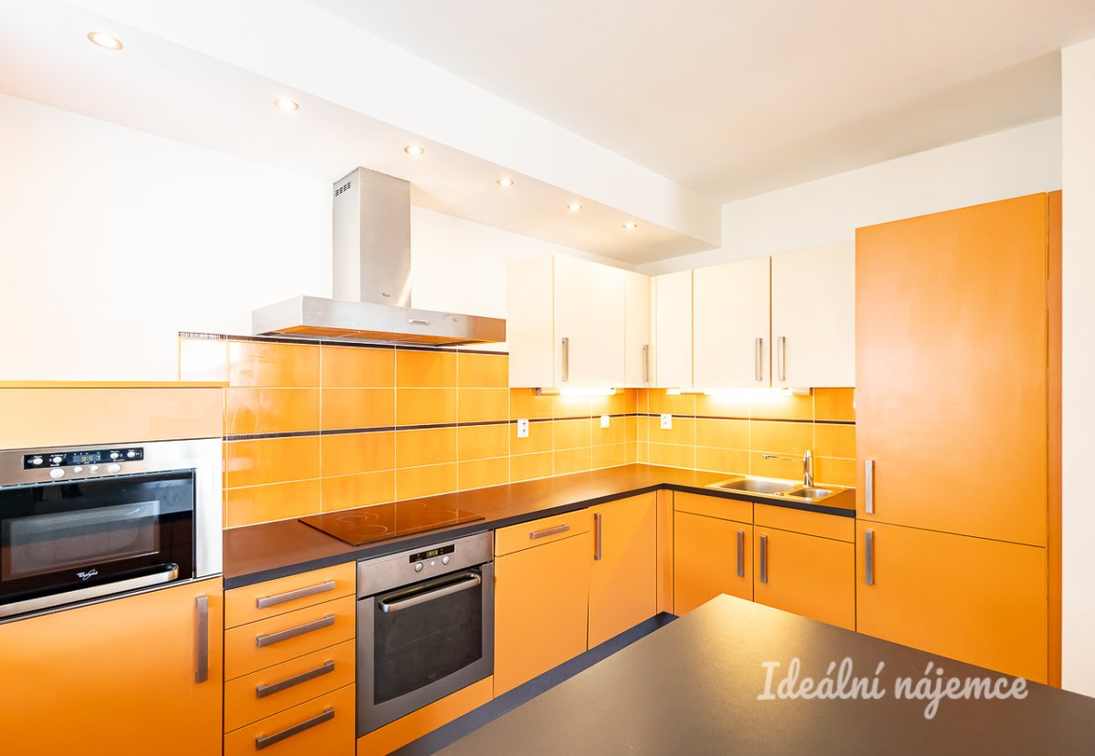 Pronájem bytu 3+kk, Beranových, Letňany,  71 m2