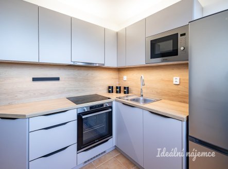 Pronájem bytu 2+1, Batelovská, Michle, 24990 Kč/měs., 49 m2