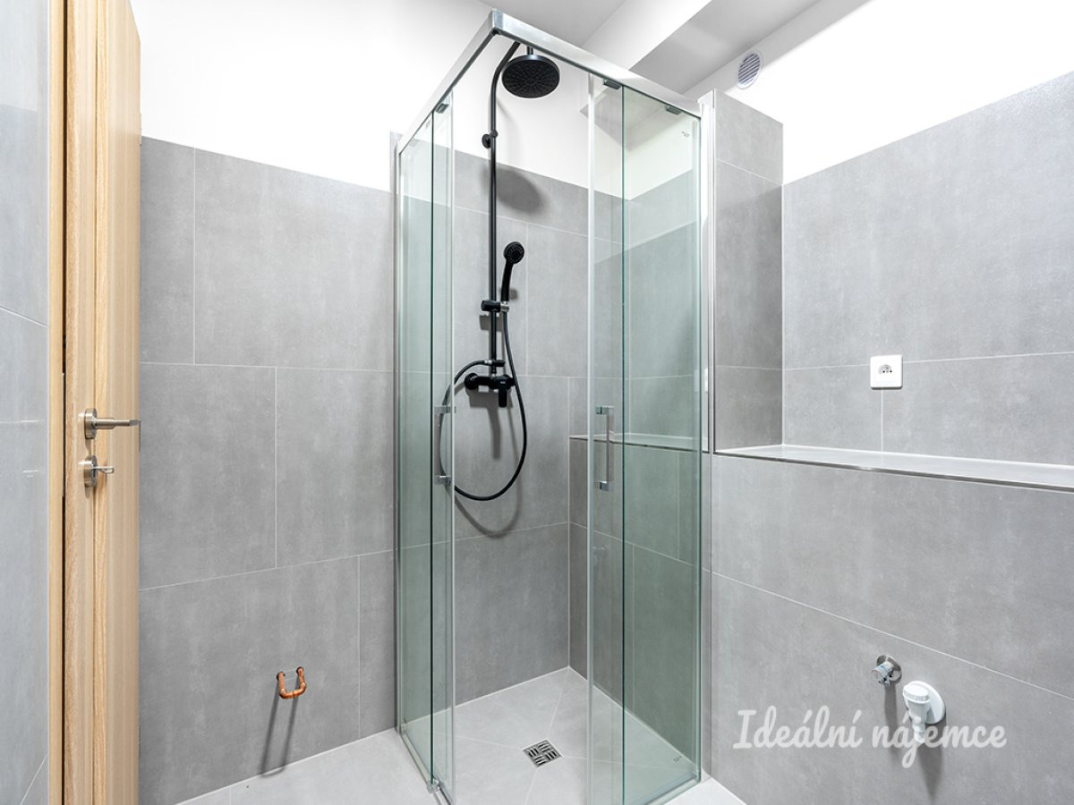 Pronájem bytu 3+kk, Šenovská, Ďáblice, 23 900 Kč/měs, 44 m2