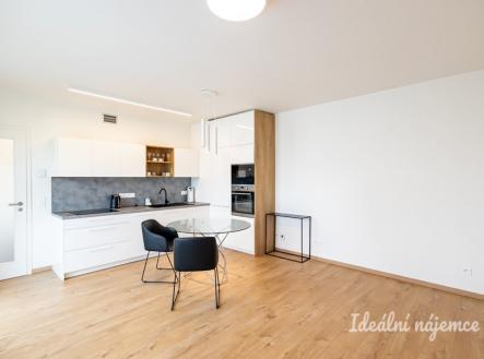 Pronájem bytu, 1+kk, 37 m²