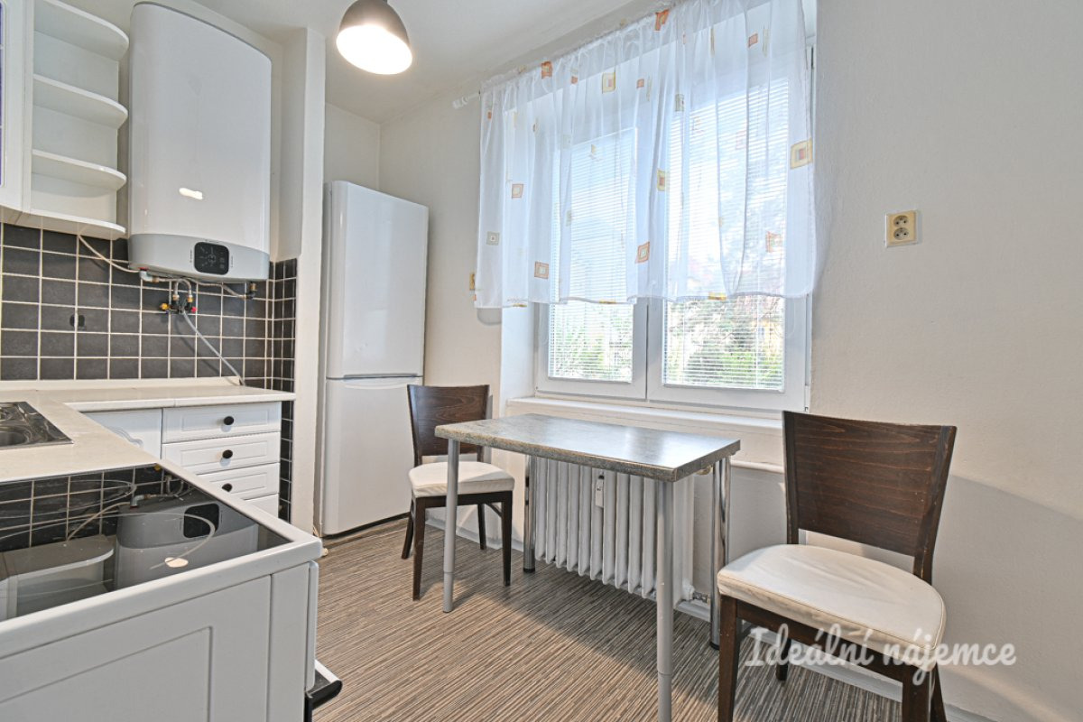 Pronájem bytu 1+1, Tyršova, Královo Pole, 14800 Kč/měs, 37 m2