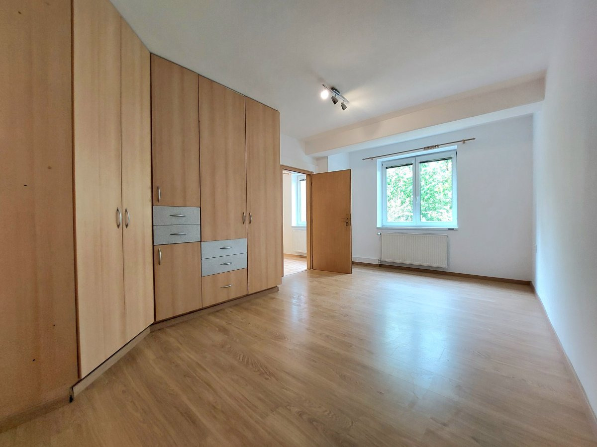 Pronájem bytu 2+kk, Ve Stromovce, Hradec Králové Třebeš, 17.000 Kč/měs, 45 m2 + předzahrádka 39 m2