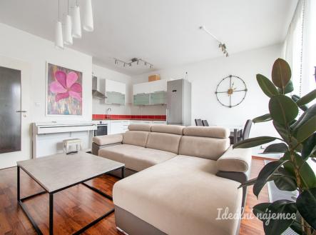 Pronájem bytu, 2+kk, 70 m²