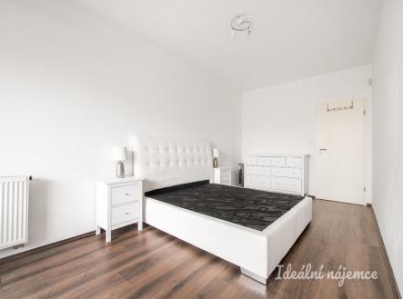 Pronájem bytu, 2+kk, 70 m²