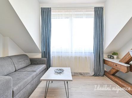 Pronájem bytu, 1+kk, 23 m²