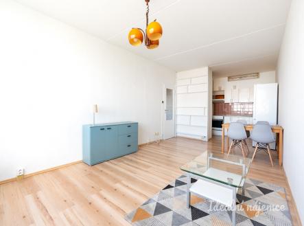 Pronájem bytu, 3+kk, 64 m²