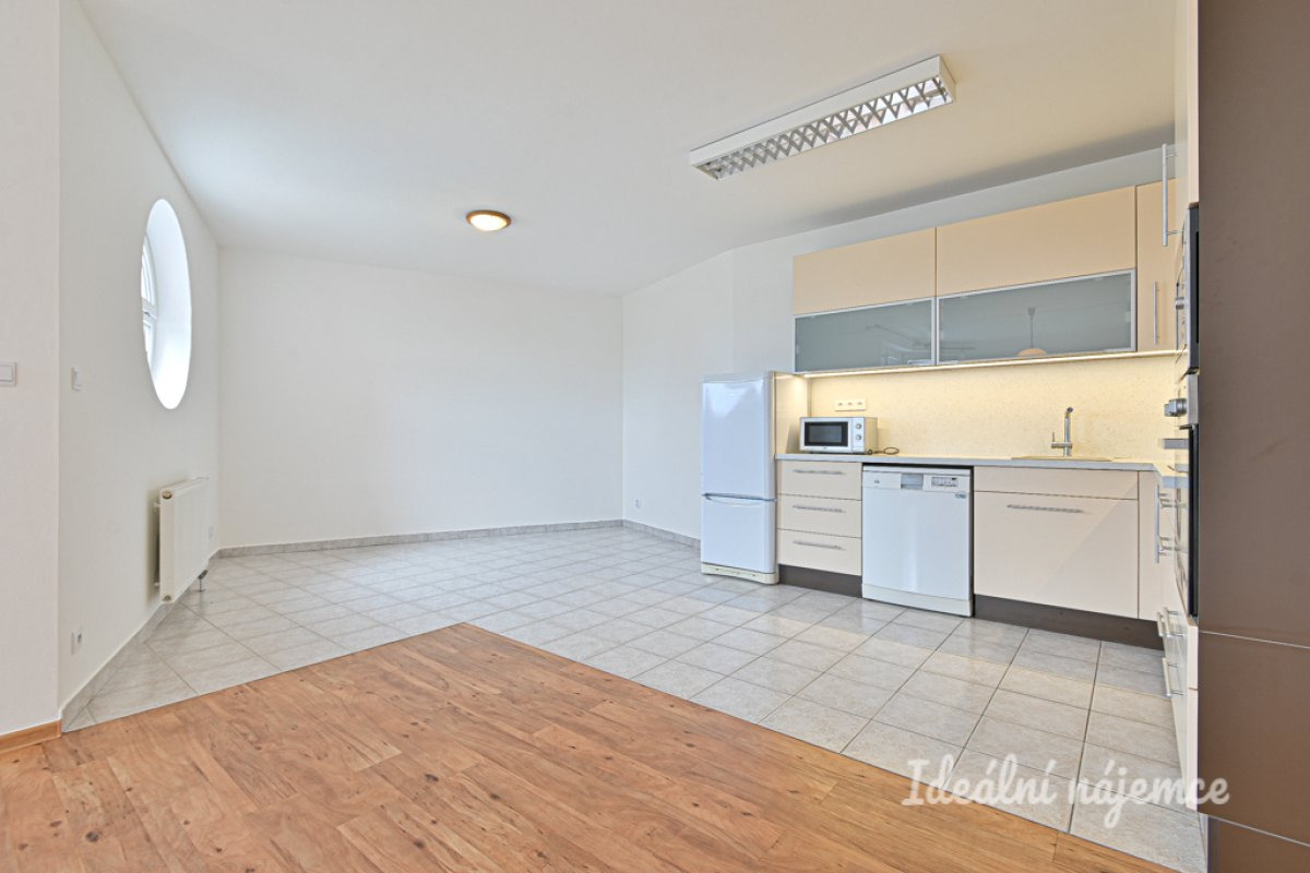 Pronájem bytu 2+kk, Bělohorská, Židenice, 21 500 Kč/měs, 64 m2