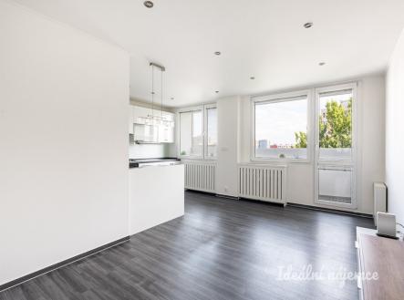 Pronájem bytu, 3+kk, 62 m²