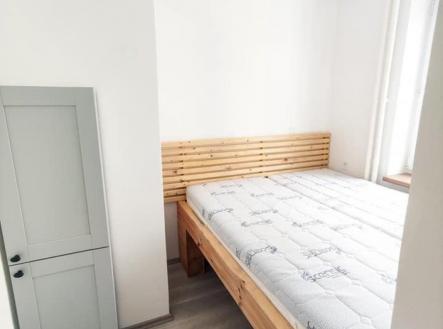 Pronájem bytu, 2+kk, 29 m²