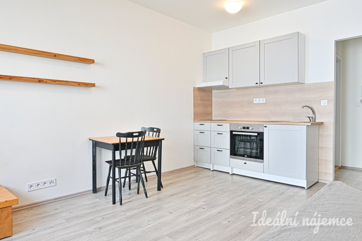 Pronájem bytu 2+kk, Pekařská, Staré Brno, 15 400Kč/měs, 29 m2