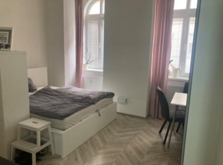 Pronájem bytu, 1+kk, 27 m²