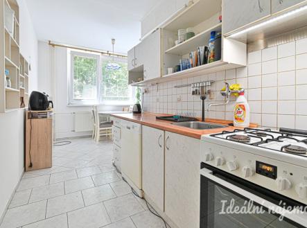 Pronájem bytu, 3+1, 80 m²