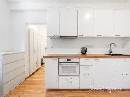 Pronájem bytu, 1+kk, 21 m²