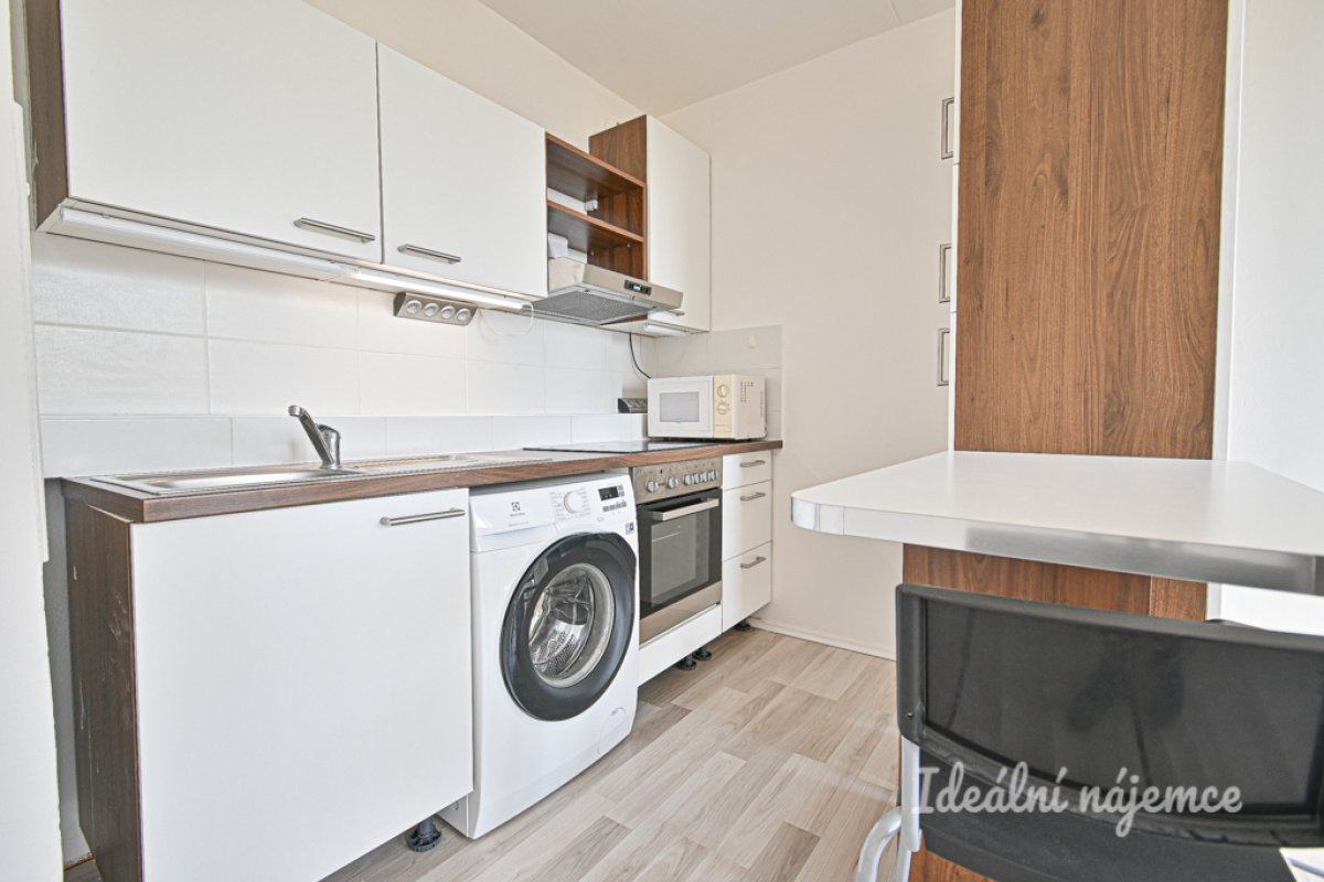 Pronájem bytu 1+kk, Čejkovická, Židenice, 14.500 Kč/měs, 33 m2