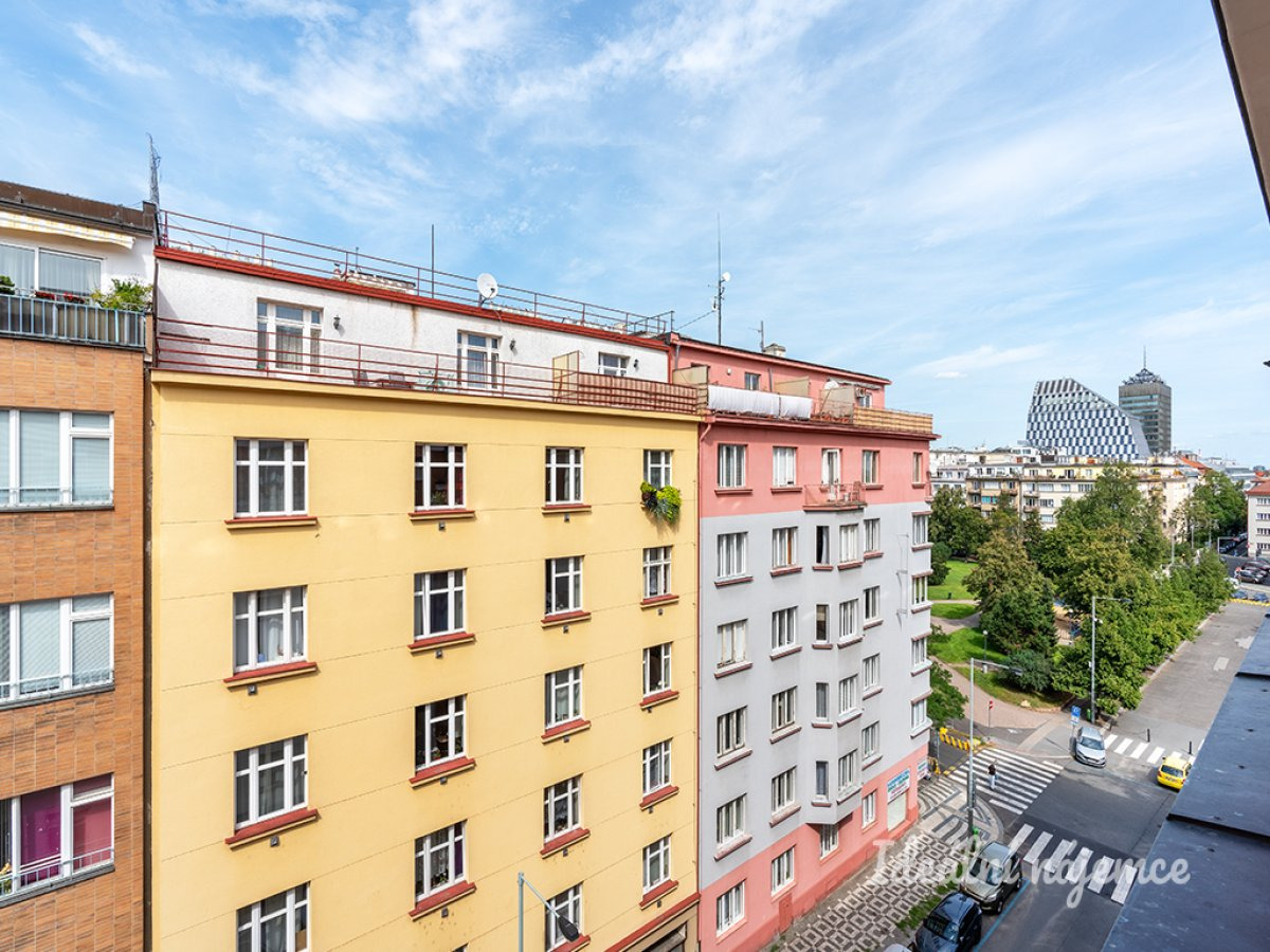 Pronájem bytu 2+kk, Slezská, Vinohrady, 20900 Kč/měs, 48 m2