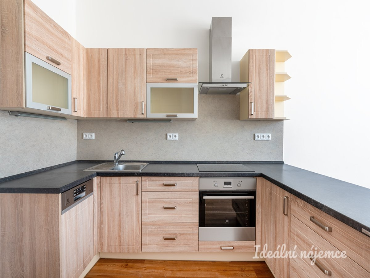 Pronájem bytu 2+kk, Slezská, Vinohrady, 2O900 Kč/měs, 48 m2