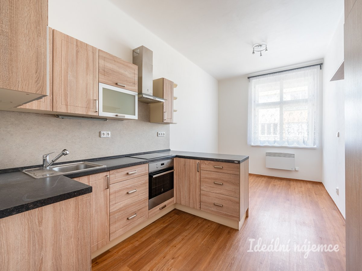 Pronájem bytu 2+kk, Slezská, Vinohrady, 2O500 Kč/měs, 48 m2