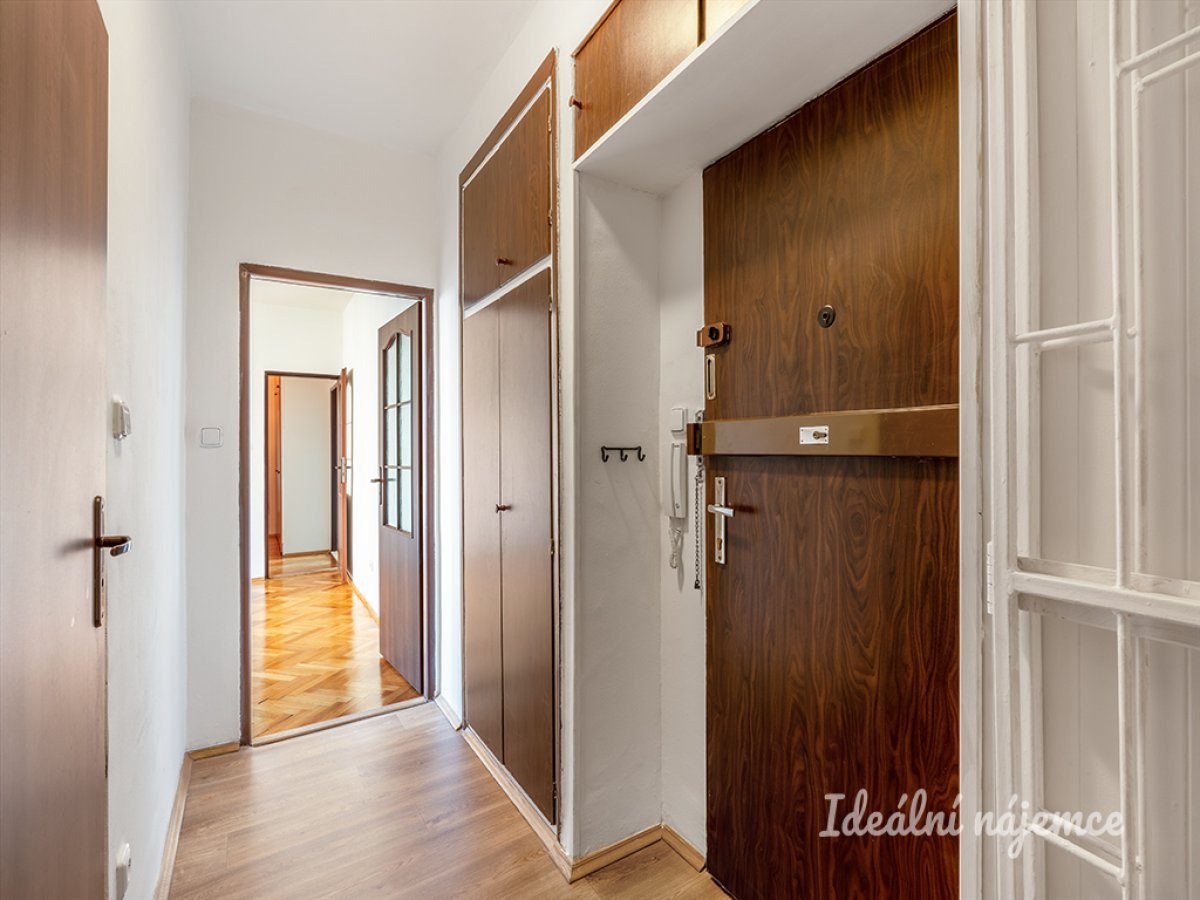 Pronájem bytu 3+1, Arménská, Vršovice,  24.900,- Kč/měs, 73 m2