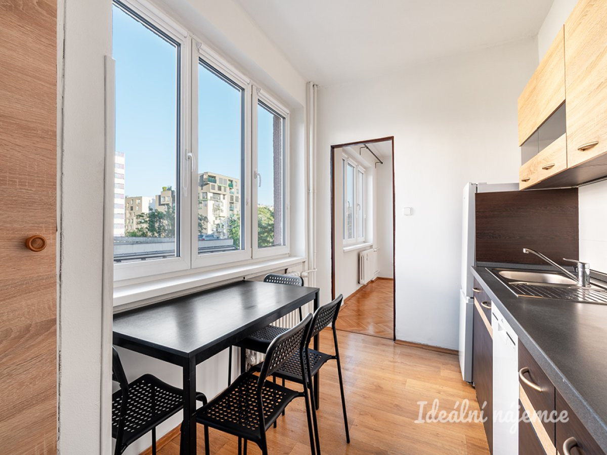 Pronájem bytu 3+1, Arménská, Vršovice,  26.900,- Kč/měs, 73 m2