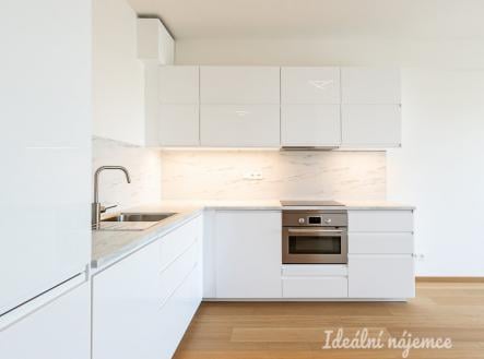 Pronájem bytu, 3+kk, 65 m²