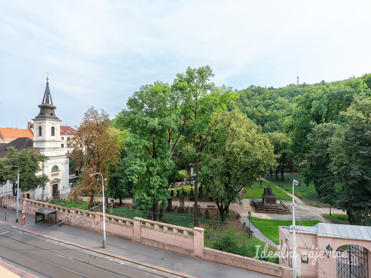 Pronájem bytu 3+1, Plzeňská, Smíchov, 46 m2