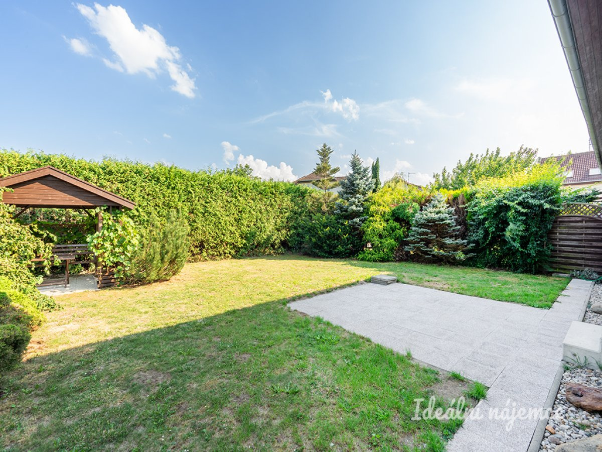 Pronájem domu, Kemrova, Satalice, 40 900 Kč/měs, 141 m2