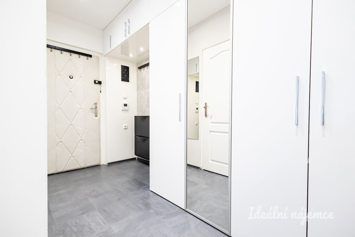 Pronájem bytu 2+kk, Choceradská, Záběhlice,  21.000,- Kč/měs, 44 m2