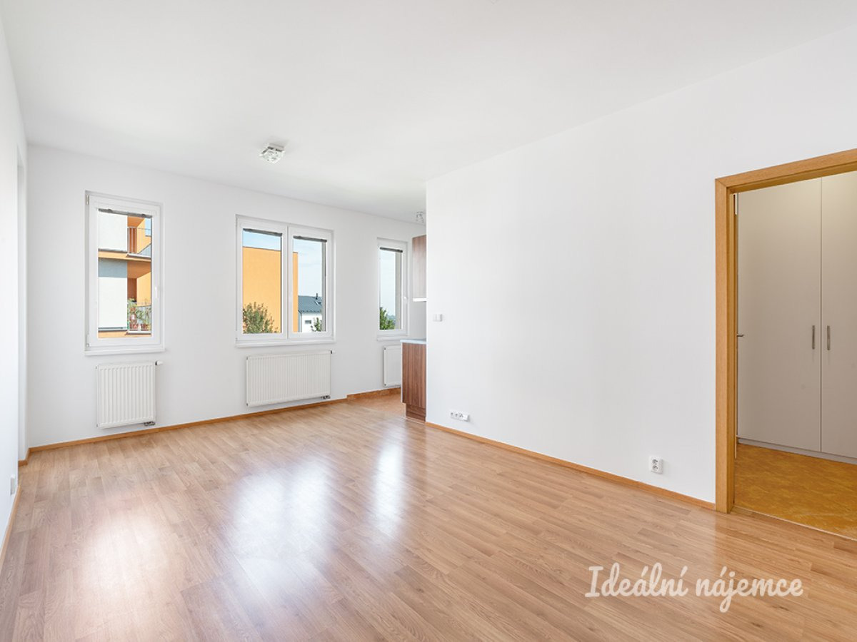 Pronájem bytu 2+kk, Radouňova, Řeporyje, 21900 Kč/měs, 52 m2