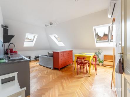 Pronájem bytu, 1+kk, 51 m²