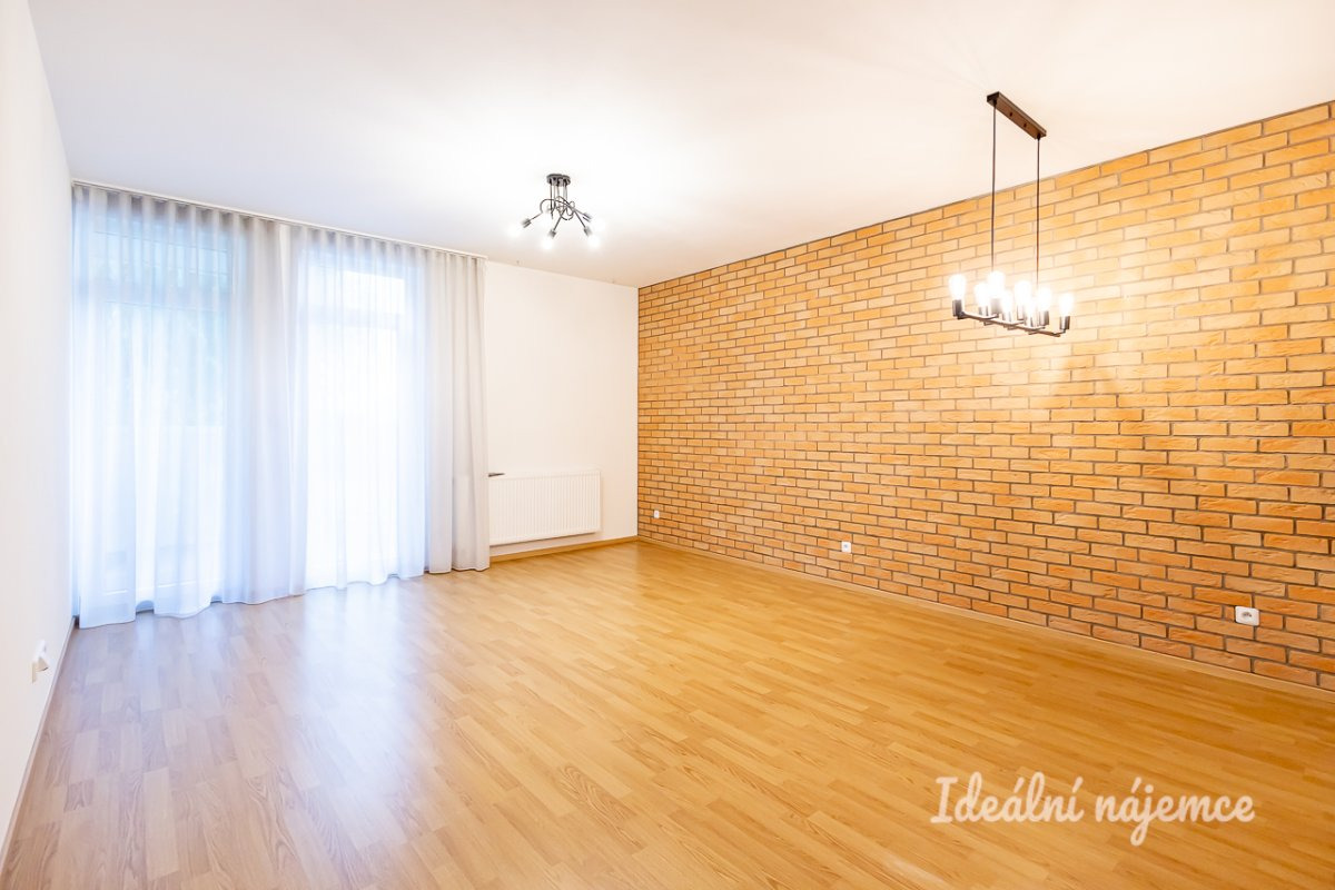 Pronájem bytu 3+kk, Adamova, Veleslavín, 30900 Kč/měs, 84 m2