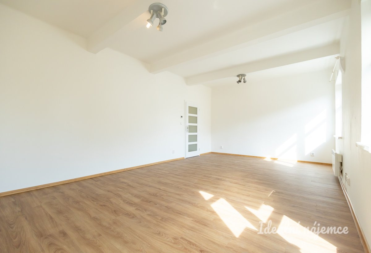 Pronájem bytu 2+kk, Hartigova, Žižkov, 17.500 Kč/měs, 41 m2