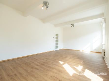 Pronájem bytu, 2+kk, 41 m²