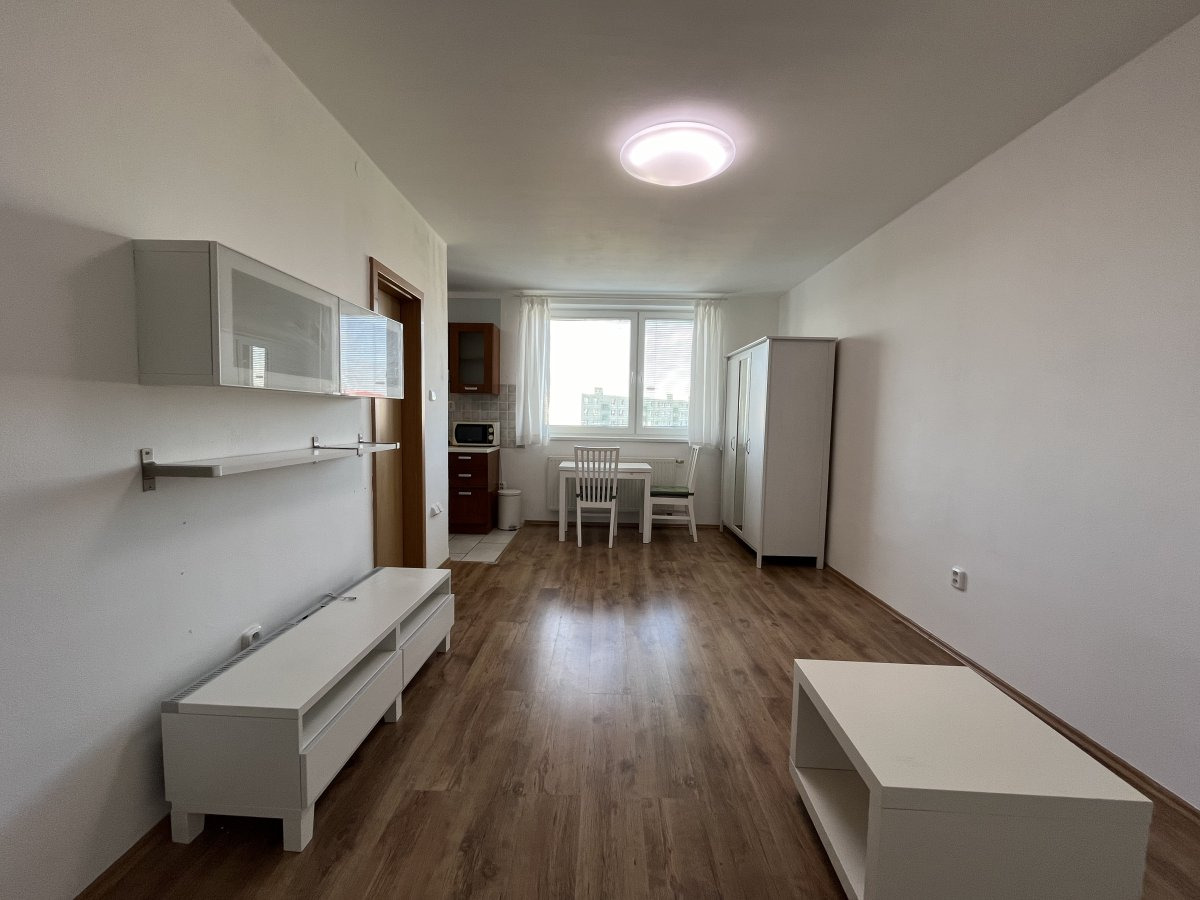 Pronájem bytu 1+kk, Voříškova, Kohoutovice,  Kč/měs, 31 m2