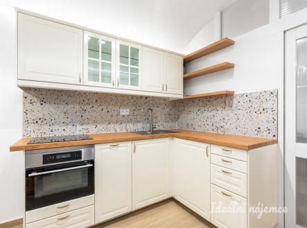 Pronájem bytu, 2+kk, 30 m² obrázek