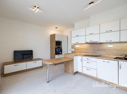 Pronájem bytu, 2+kk, 41 m²