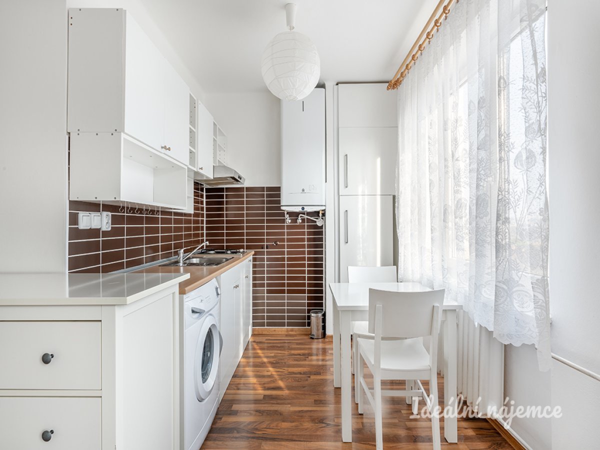 Pronájem bytu 1+kk, Nad Zlíchovem, Hlubočepy, 16900 Kč/měs, 32 m2