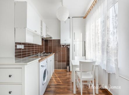 Pronájem bytu, 1+kk, 35 m²