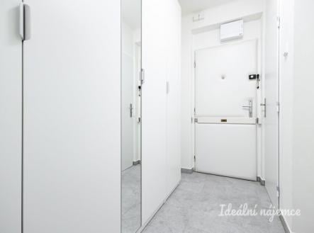 Pronájem bytu, 1+kk, 36 m²