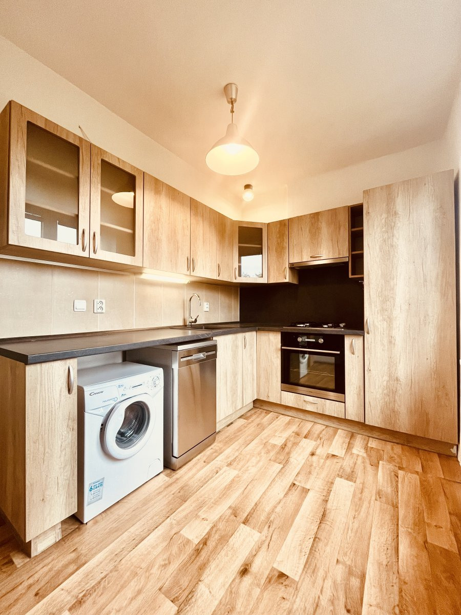 Pronájem bytu 2+1, Francouzská, Poruba, 11700 Kč/měs, 48 m2